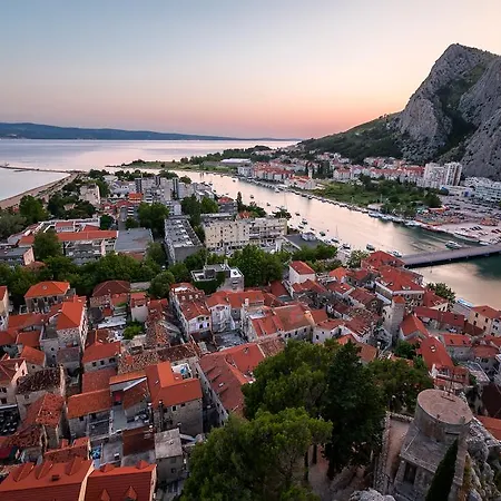 Karla Daire Omiš