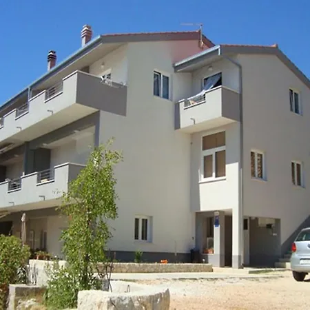 Karla * Omiš
